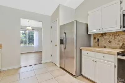 5049 Lantana Dr, Gulf Breeze, FL 32563 - Photo 13