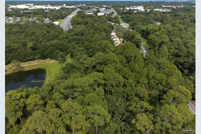 6013 Hilburn Rd, Pensacola, FL 32504 - Photo 3