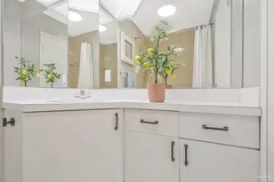 224 E Garden St, Pensacola, FL 32502 - Photo 7