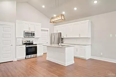 1010 N D St, Pensacola, FL 32501 - Photo 9