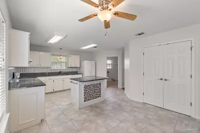 9277 Hansel Dr, Navarre, FL 32566 - Photo 15