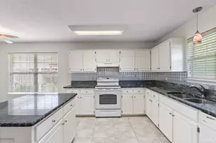 9277 Hansel Dr, Navarre, FL 32566 - Photo 17