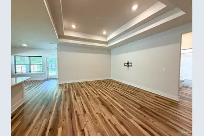 220 Camellia Dr, Cantonment, FL 32533 - Photo 5