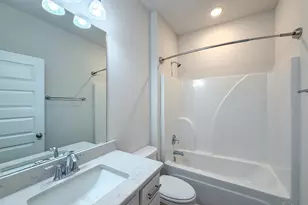 220 Camellia Dr, Cantonment, FL 32533 - Photo 25