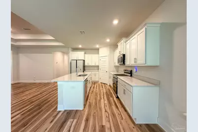 220 Camellia Dr, Cantonment, FL 32533 - Photo 9