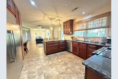 208 Hibiscus Ave, Gulf Breeze, FL 32561 - Photo 17