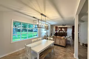 208 Hibiscus Ave, Gulf Breeze, FL 32561 - Photo 11