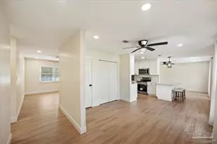 5431 Tomlinson Dr, Pensacola, FL 32526 - Photo 5
