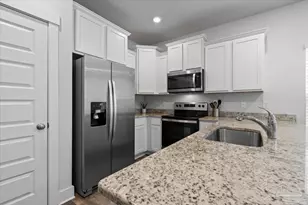 1638 Iroquois Ct, Pensacola, FL 32534 - Photo 9