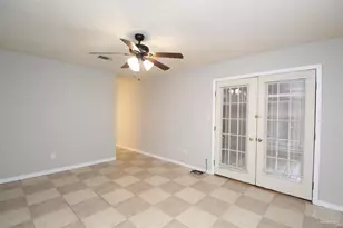 5250 Powrie Dr, Pensacola, FL 32504 - Photo 11
