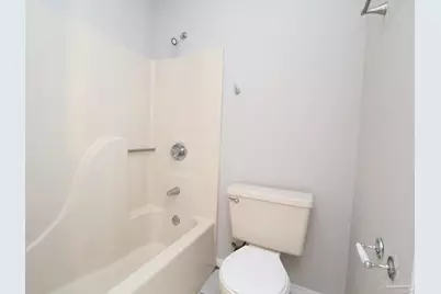 5250 Powrie Dr, Pensacola, FL 32504 - Photo 13