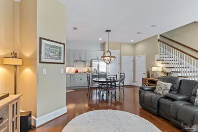 207 W Jackson St #11, Pensacola, FL 32501 - Photo 5