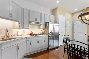 207 W Jackson St, Pensacola, FL 32501 - Photo 9