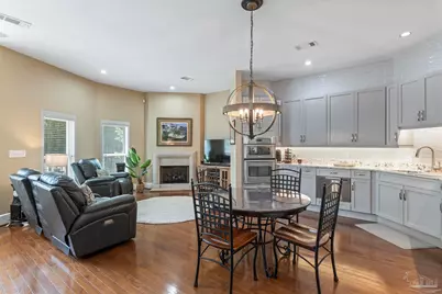 207 W Jackson St #11, Pensacola, FL 32501 - Photo 3