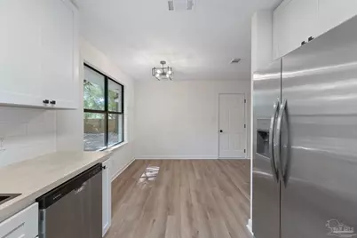5429 Camille Gardens Cir, Milton, FL 32570 - Photo 21