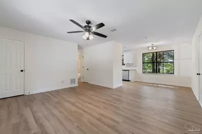 5429 Camille Gardens Cir, Milton, FL 32570 - Photo 15