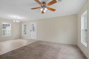 811 N D St, Pensacola, FL 32501 - Photo 13