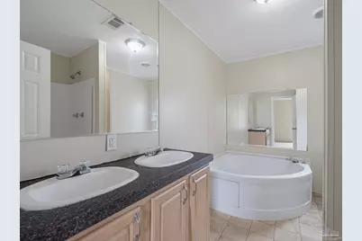 811 N D St, Pensacola, FL 32501 - Photo 33