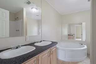 811 N D St, Pensacola, FL 32501 - Photo 33