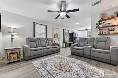 2907 Donley St, Pensacola, FL 32526 - Photo 7