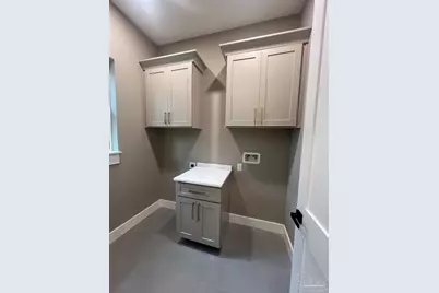 1210 E Maxwell St, Pensacola, FL 32503 - Photo 9