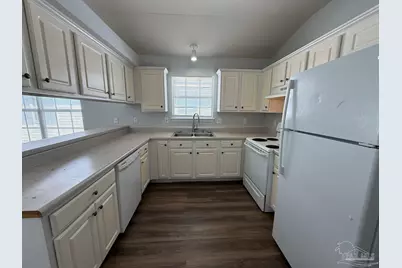 1229 Brownfield Rd, Pensacola, FL 32526 - Photo 13