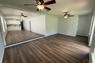 1229 Brownfield Rd, Pensacola, FL 32526 - Photo 17