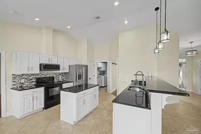 1682 Beachside Dr, Pensacola, FL 32506 - Photo 5