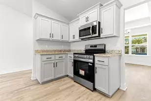 9830 Windy Hill Rd, Pensacola, FL 32526 - Photo 5