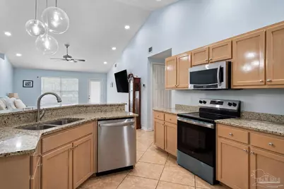 1406 Connemara Cir, Gulf Breeze, FL 32563 - Photo 15