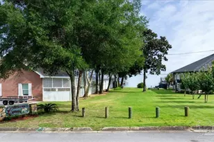 7604 N Shores Dr, Navarre, FL 32566 - Photo 45