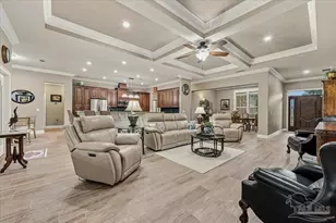 7604 N Shores Dr, Navarre, FL 32566 - Photo 5