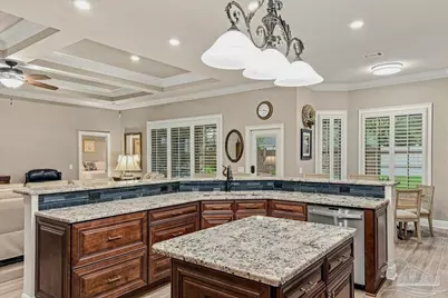 7604 North Shores Dr, Navarre, FL 32566 - Photo 11