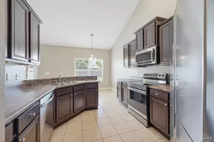 5626 Churchill Downs Ct, Pace, FL 32571 - Photo 11