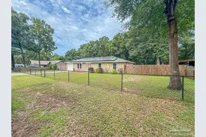5535 Debbie Dr, Milton, FL 32570 - Photo 3