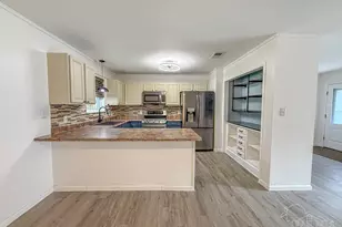 5535 Debbie Dr, Milton, FL 32570 - Photo 7