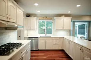 4600 Rommitch Ln, Pensacola, FL 32504 - Photo 21