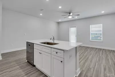 5713 Stellarjay St, Gulf Breeze, FL 32563 - Photo 9