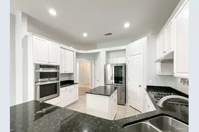 9678 Westgate Cir, Pensacola, FL 32507 - Photo 7