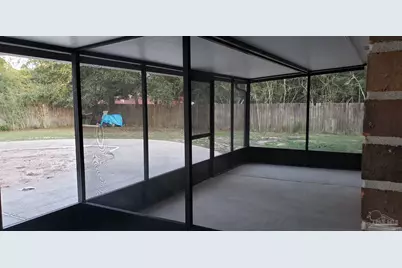 4200 Sablan Ln, Milton, FL 32583 - Photo 11