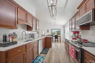 2202 Waltham St, Pensacola, FL 32505 - Photo 23
