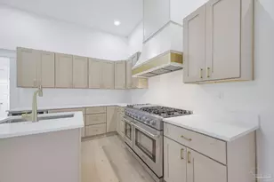 2808 E De Soto St, Pensacola, FL 32503 - Photo 15