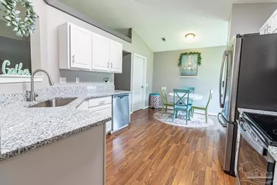 1053 Brownfield Rd, Pensacola, FL 32526 - Photo 15