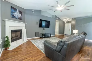 1053 Brownfield Rd, Pensacola, FL 32526 - Photo 9