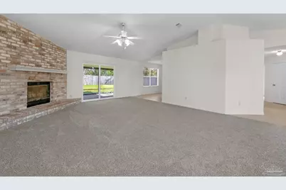 9568 Brentwood Blvd, Navarre, FL 32566 - Photo 3