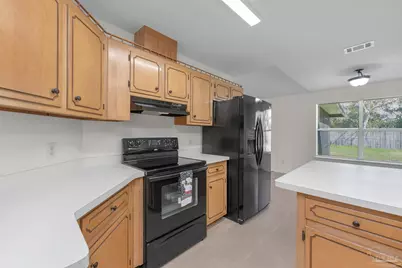 9568 Brentwood Blvd, Navarre, FL 32566 - Photo 13