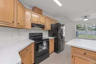 9568 Brentwood Blvd, Navarre, FL 32566 - Photo 13