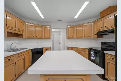9568 Brentwood Blvd, Navarre, FL 32566 - Photo 13