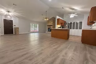 8047 Charter Oaks Dr, Pensacola, FL 32514 - Photo 3