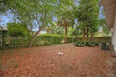 1322 Wisteria Ave, Pensacola, FL 32507 - Photo 37